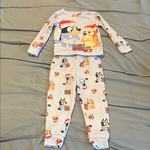Cozy Toddler Pajama Set with Cartoon Print